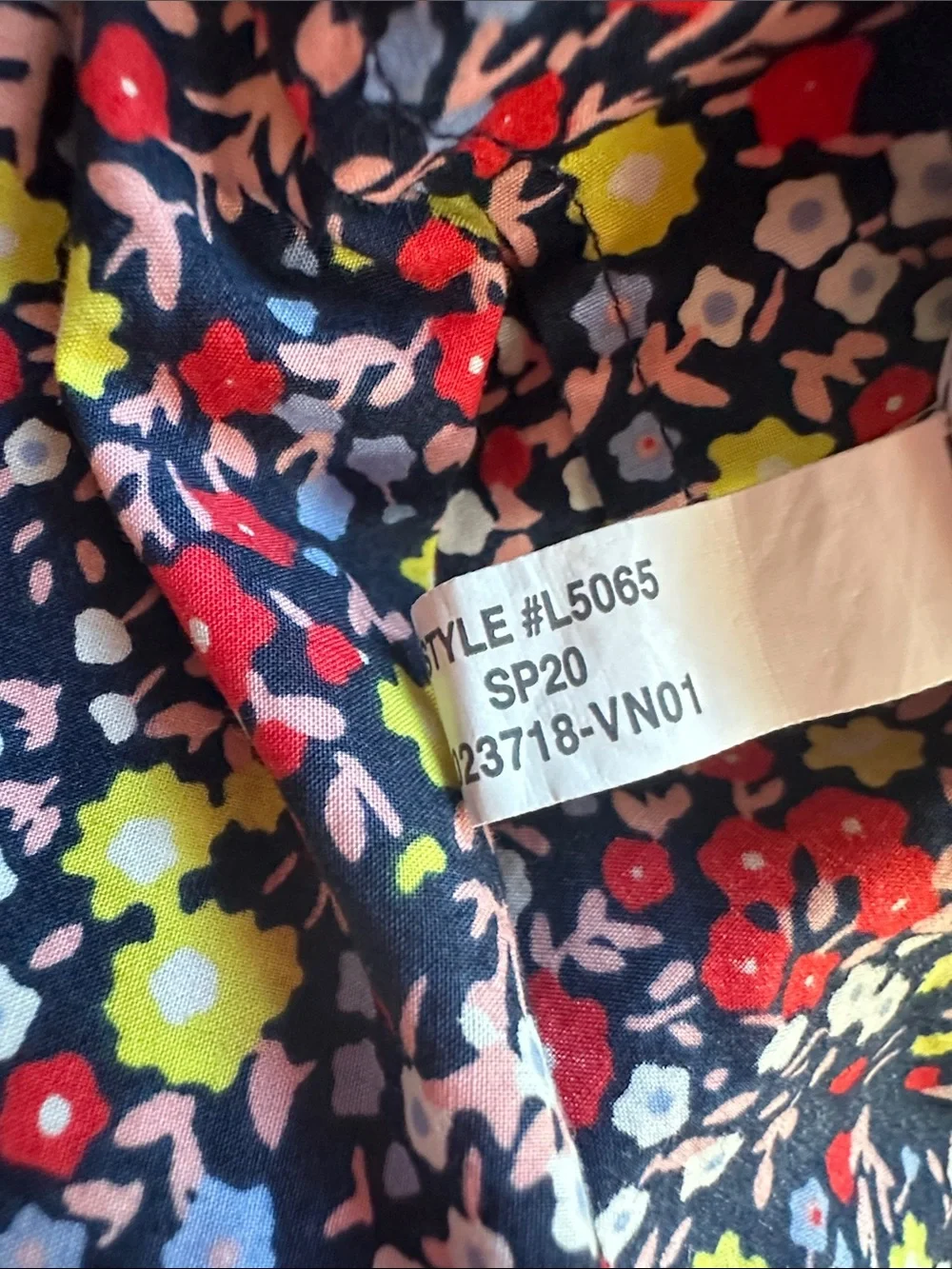 J. Crew tiny floral print 190% cotton collared button down top - Picture 4 of 8